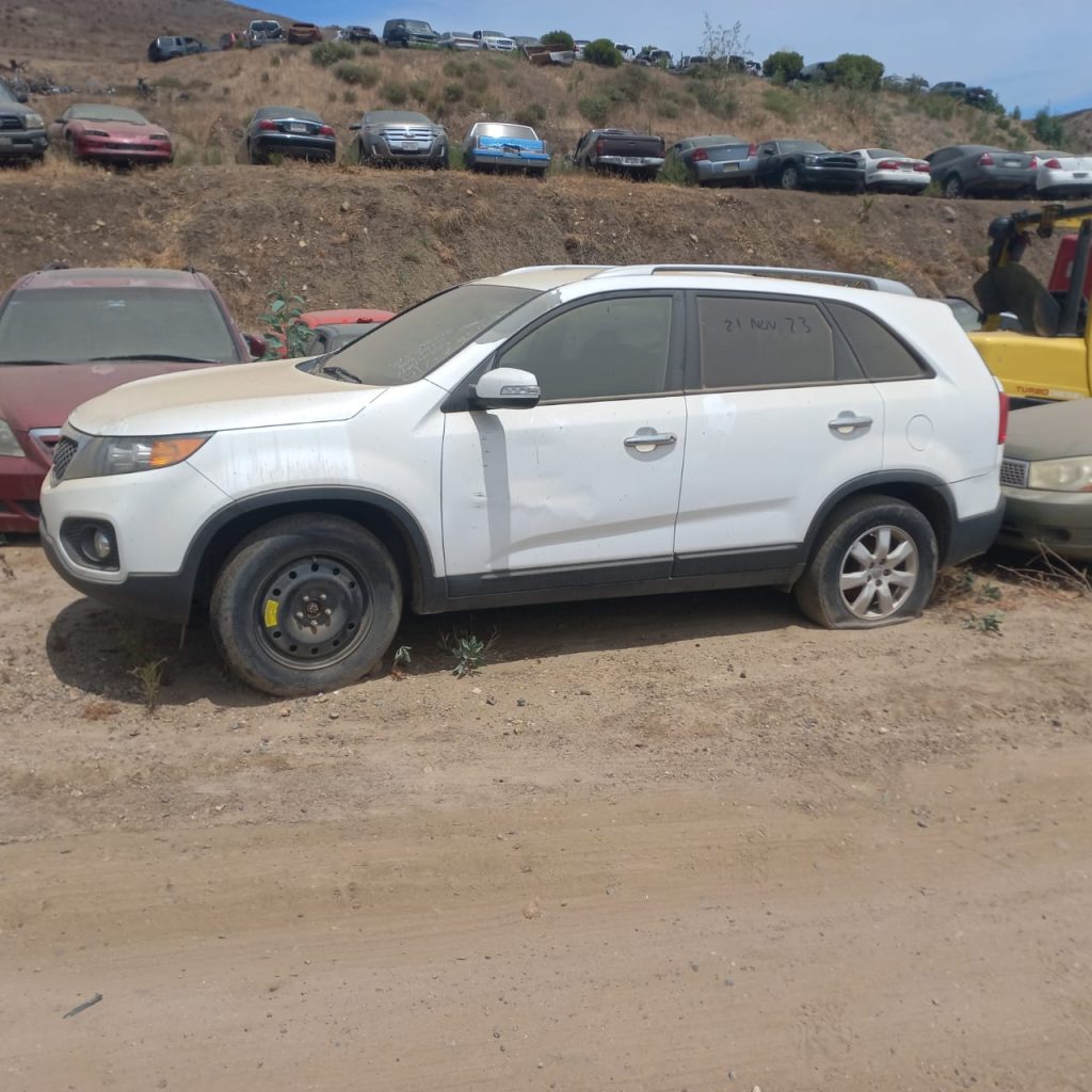 Recuperan-nueve-vehiculos-robados-tras-operativo-corralones-yonkes