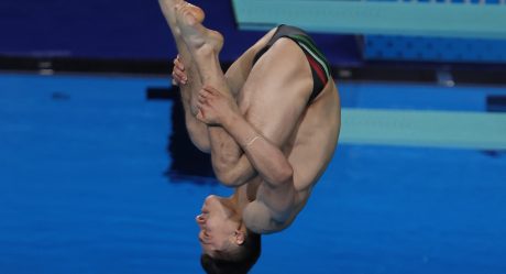 Osmar Olvera avanza a las semifinales de trampolín individual en París 2024