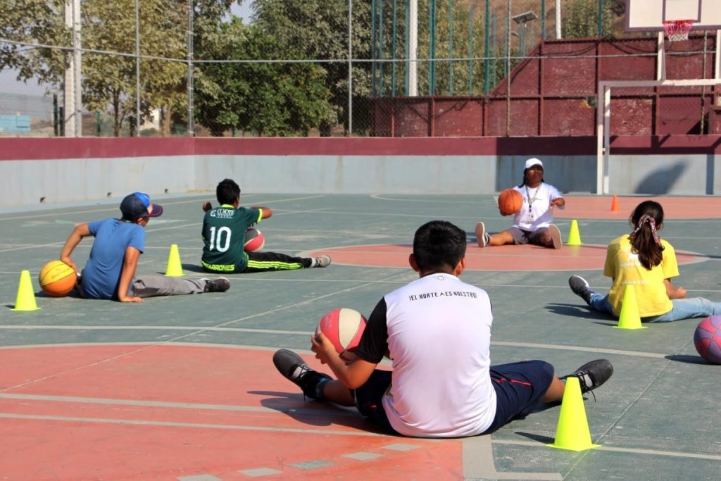 Disfrutan-campamento-deportivo-verano-2024-organizado-Ayuntamiento-Tijuana