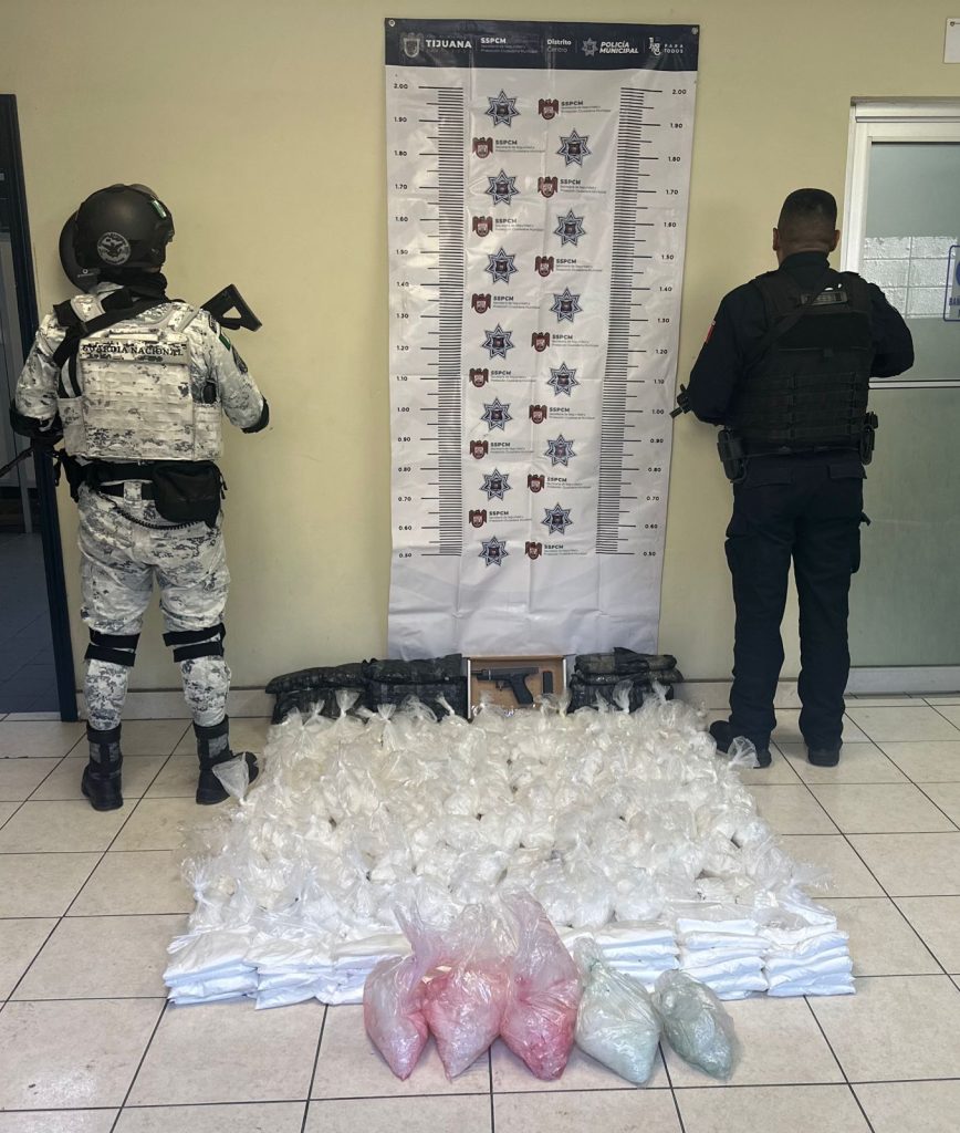 Policia-municipal-GN-capturan-sujeto-casi-100-kg-droga