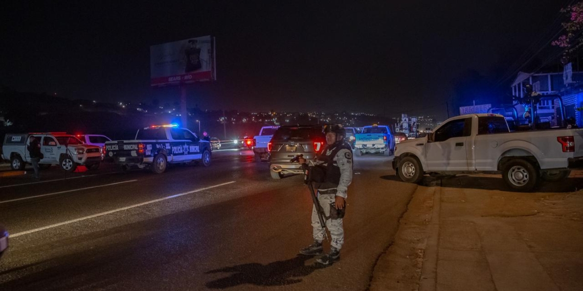 Asesinan a agente de tránsito en Rosarito y abaten a los dos atacantes