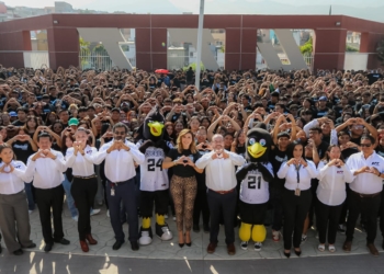 Refrenda gobernadora Marina del Pilar impulso a la educación con becas en bienvenida a estudiantes de la UTT