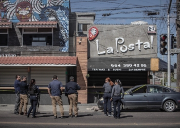 Asesinan a un hombre cuando compraba comida