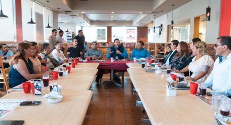 Líderes con capacidades diferentes se reúnen con Ismael Burgueño para construir un futuro inclusivo