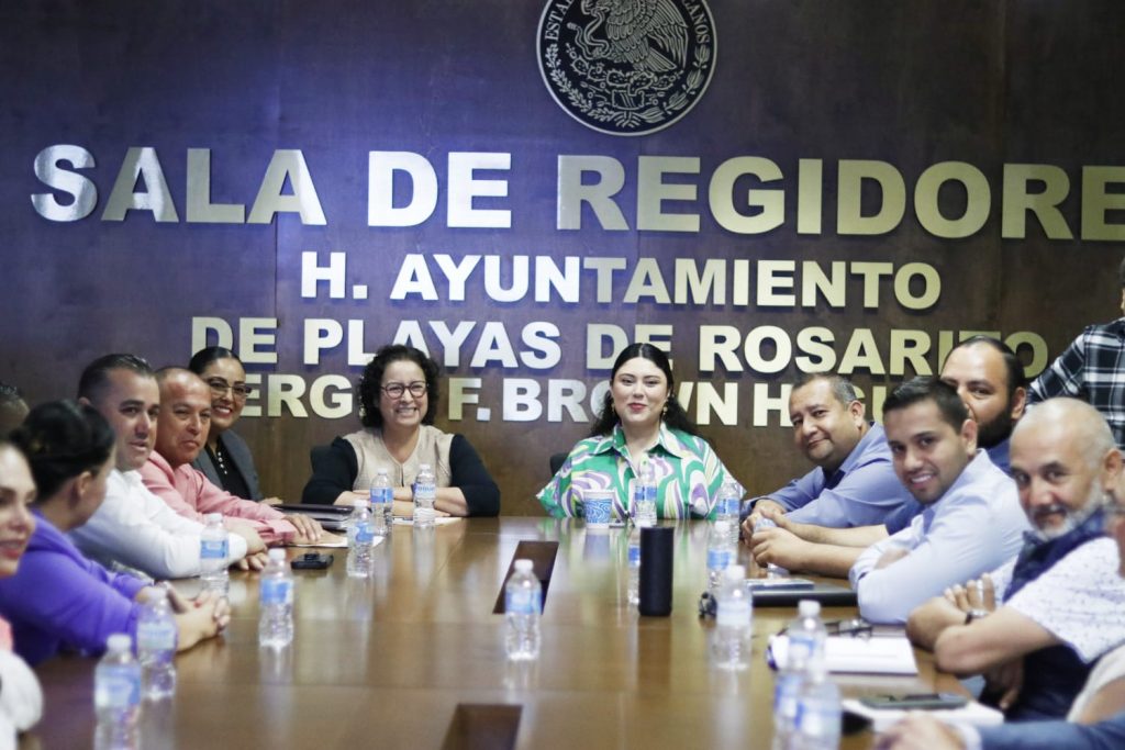 Se reúne presidenta municipal Alejandra Padilla Orozco con alcaldesa electa Rocio Adame Muñoz