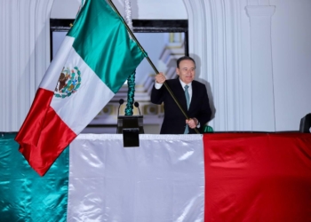 Ante 30 mil personas, Gobernador Durazo conmemora ceremonia de 214 Aniversario de Grito de Independencia