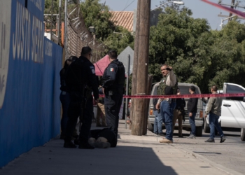 Hombre es asesinado a las afueras de jardín de niños