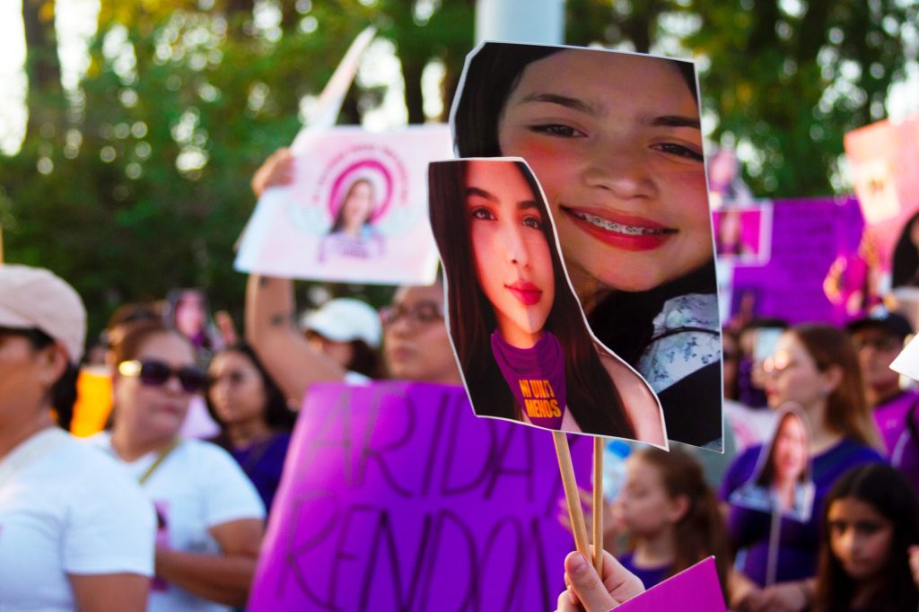 "Yo miré cómo me mataron a mi hija": mamá de Ariday