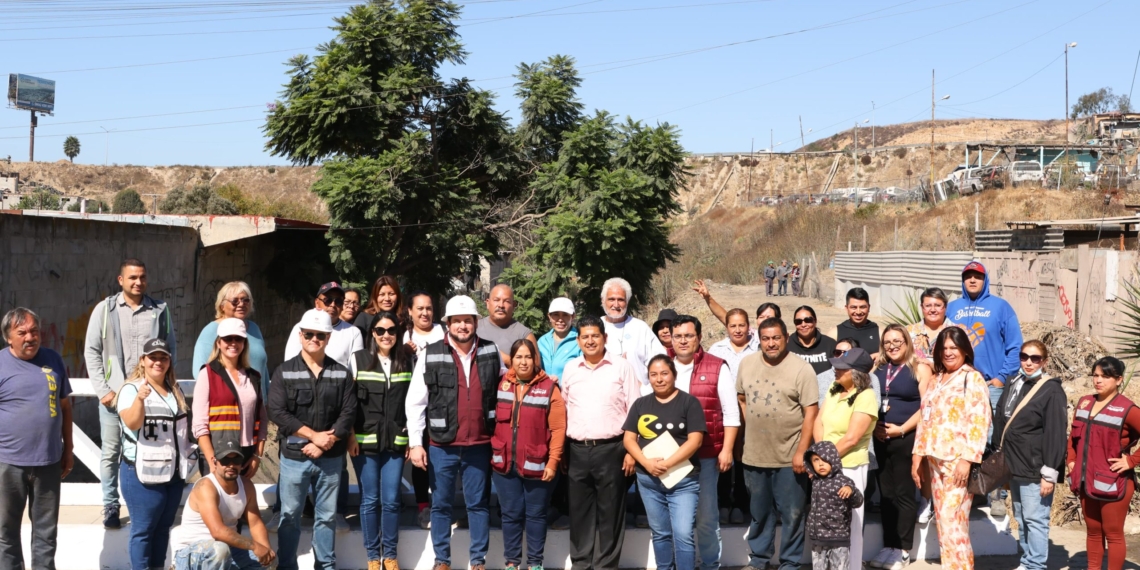 Ismael Burgueño supervisa trabajos de limpieza y mantenimiento en tanques desarenadores de Tijuana