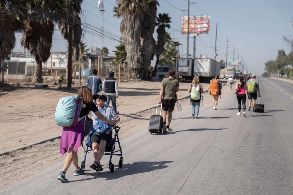 Noticias desde Tijuana | Tras doce horas del bloqueo levantan plantón en la carretera Aeropuerto