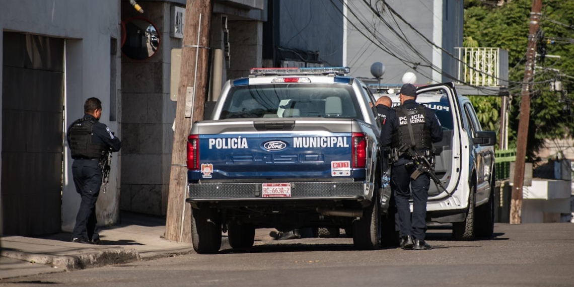 Le disparan luego de robarle más de un millón de pesos