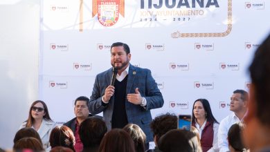 Alcalde-Ismael-Burgueno-atiende-comunidad-La-Presa-Abelardo-Rodriguez