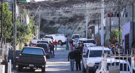 Asesinan a hombre a las afueras de una casa en Urbi Villa del Prado