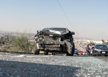 Conductor provoca carambola en la Vía Rápida Poniente