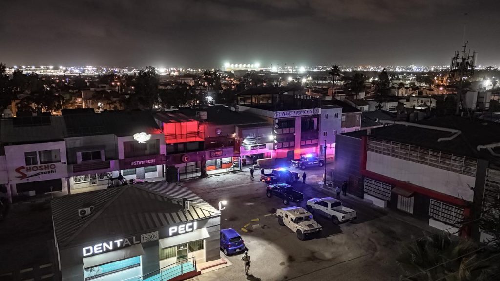 Asesinan a un hombre en el baño de un bar en Otay