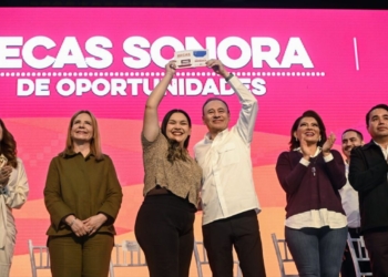 Gobernador Durazo beneficia a más de 150 mil estudiantes con Becas Sonora durante 2024