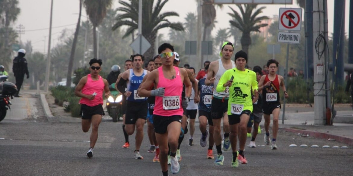 Atletas despiden 2024 con carrera atlética de fin de año