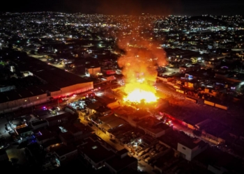 Se incendia Tarimera en Granjas Familiares del Matamoros