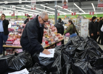 Aseguran más de 3 millones de artículos ilegales en operación limpieza en Ensenada