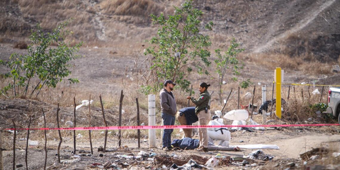 Asesinan a un hombre a un costado de las Vías del Tren