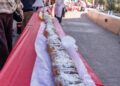 Parten rosca de reyes gigantesca de 3OO metros en el Cecut