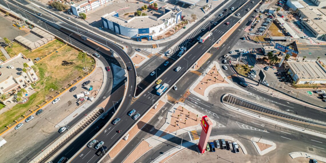 Gobernadora Marina del Pilar inaugura distribuidor vial Lázaro Cárdenas para optimizar la movilidad de Mexicali