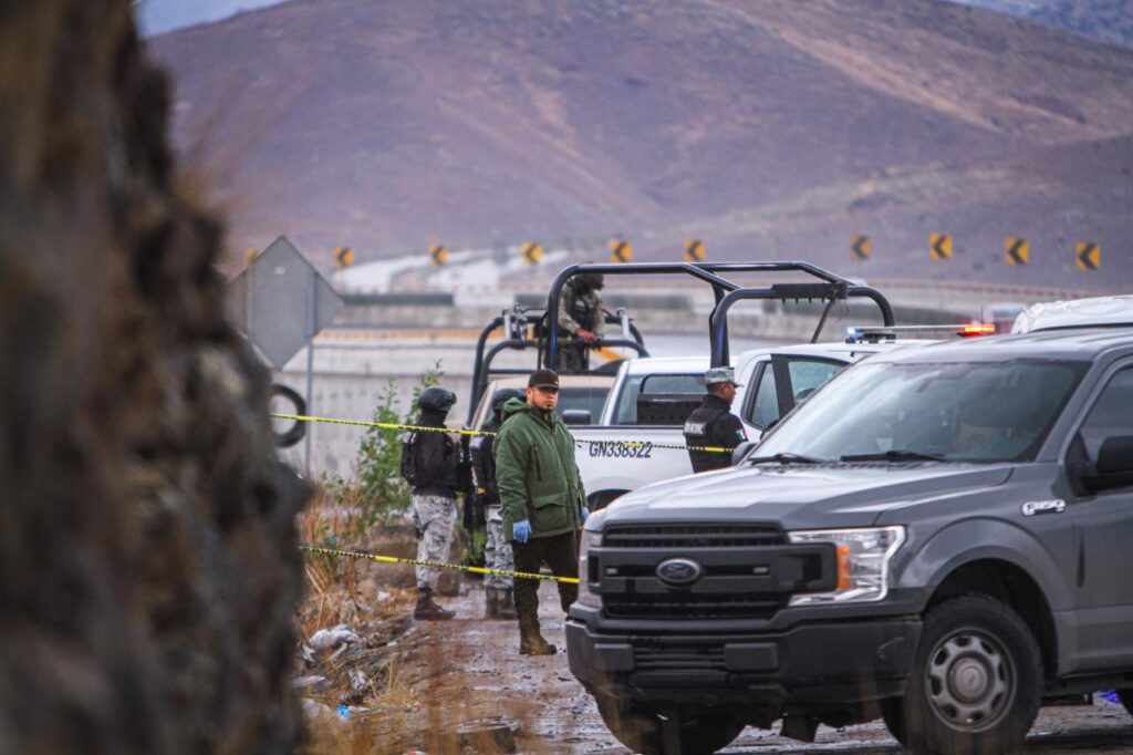 Tiran cadáver en la carretera Tijuana- Tecate