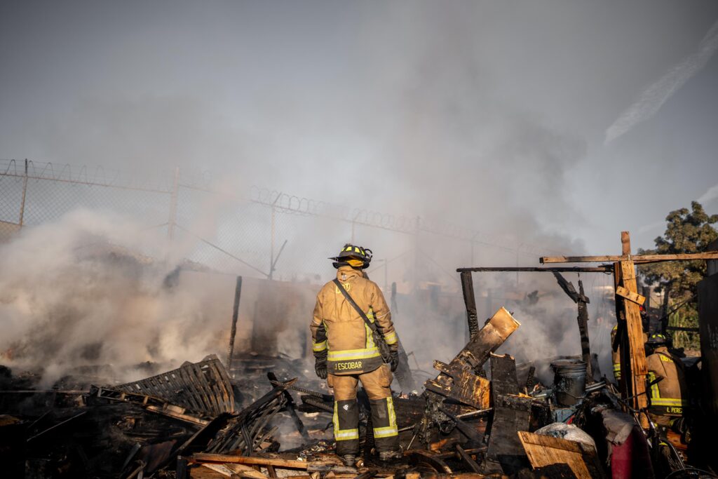 Incendio en Rancho Los Olivos consume varias casas improvisadas