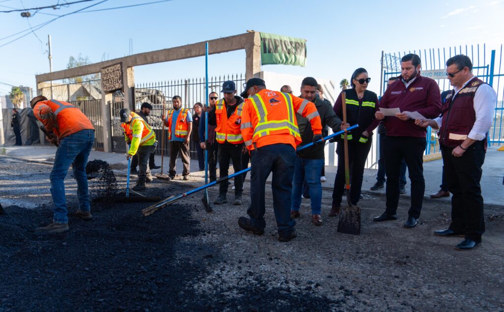 Ayuntamiento de Tijuana mantiene rehabilitación de vialidades