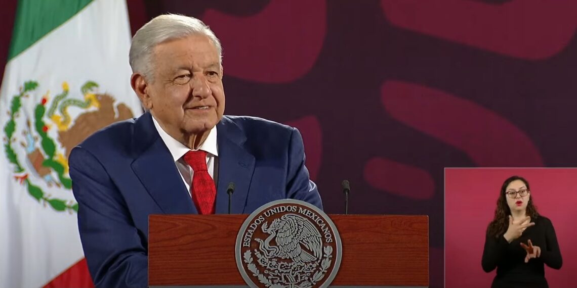 López Obrador sí recibe pensión como expresidente