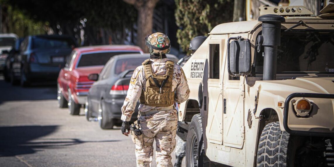 Hombre fue asesinado a balazos y localizado por su vecino