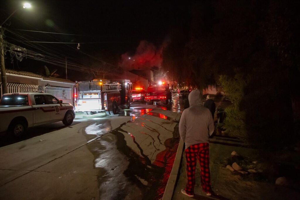 Dos casas fueron consumidas por el fuego