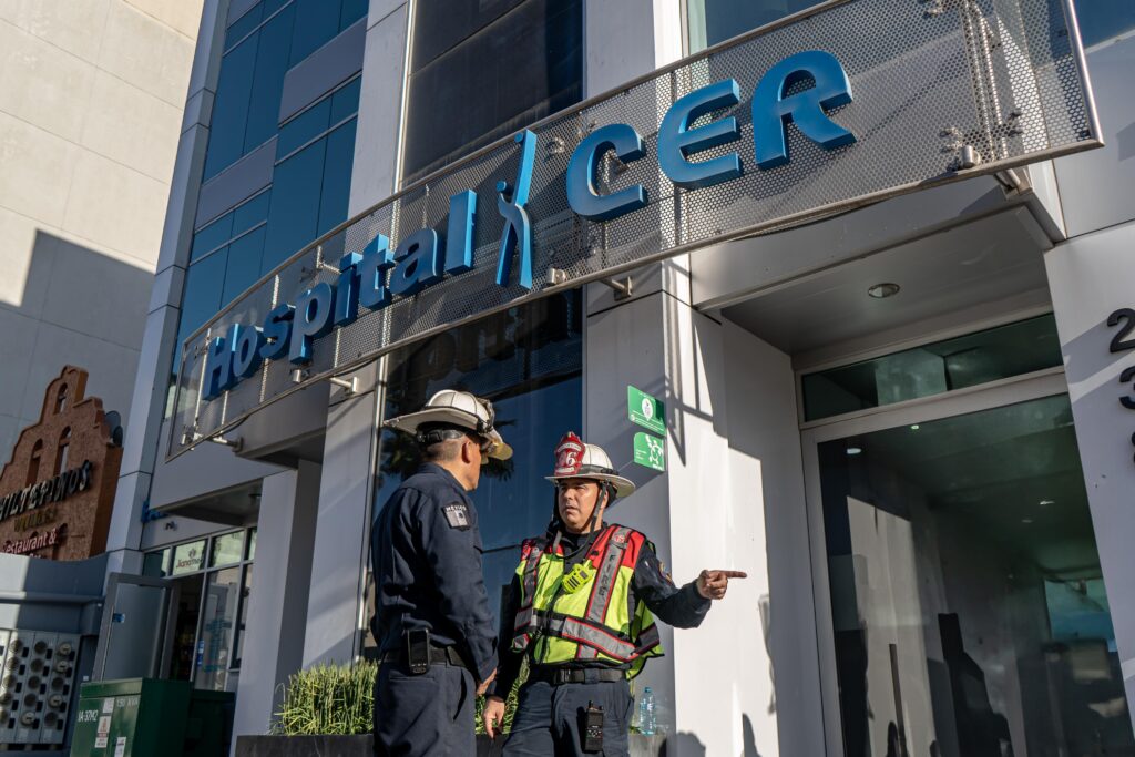 Trabajador se desploma cuando pintaba la cisterna de un hospital de Zona Río