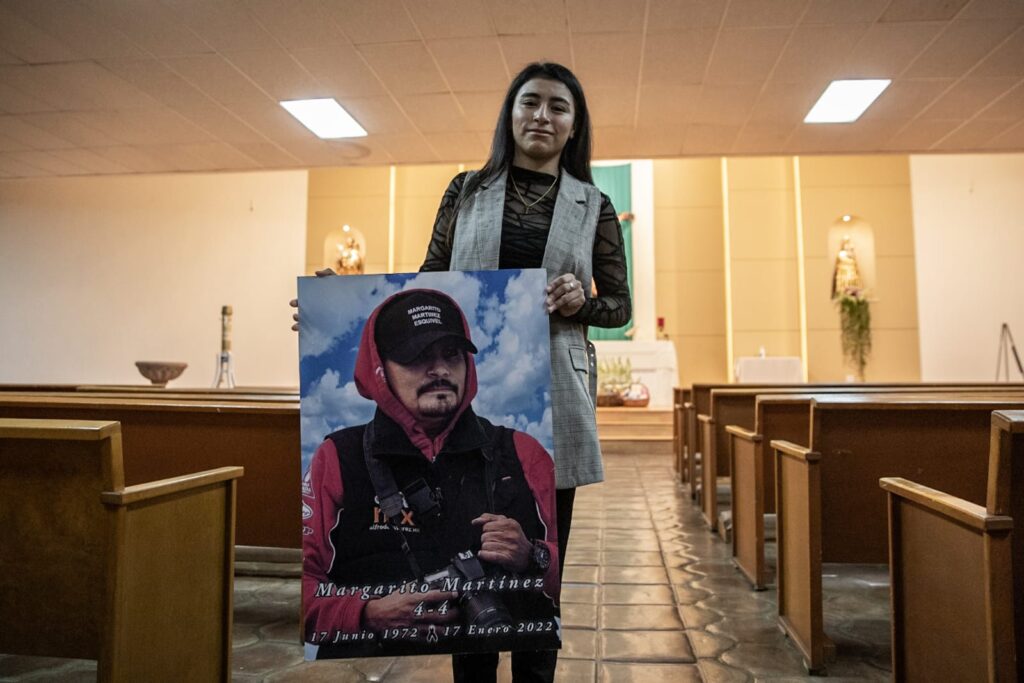 Con misa familiares y amigos recuerdan al fotoperiodista Margarito Martínez Esquivel