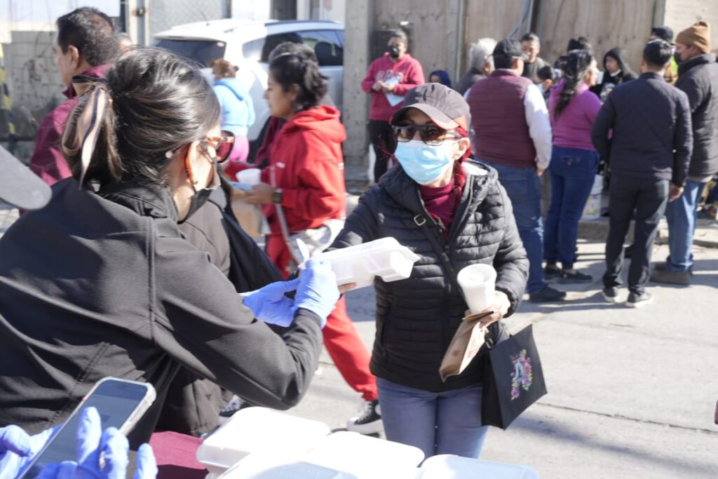 Atienden necesidades de personas afectadas por incendios en Tijuana 