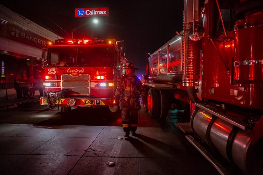 Persona en situación de calle provoca incendio en cajeros automáticos