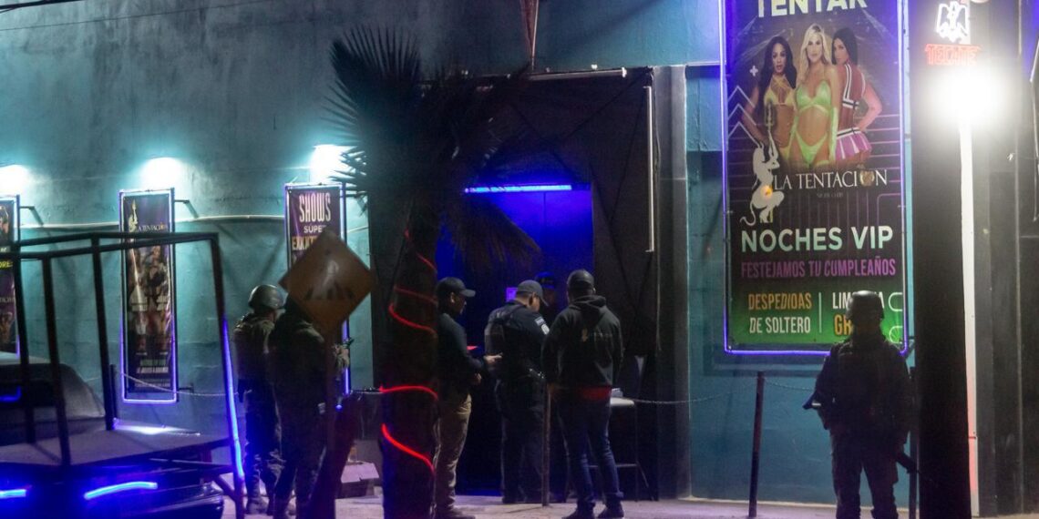 Balean al guardia del bar La Tentación