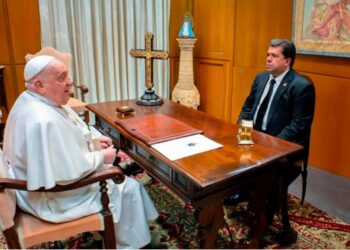 Diputado Pedro Haces se reúne con el Papa Francisco para conversar sobre migración y Derechos Humanos