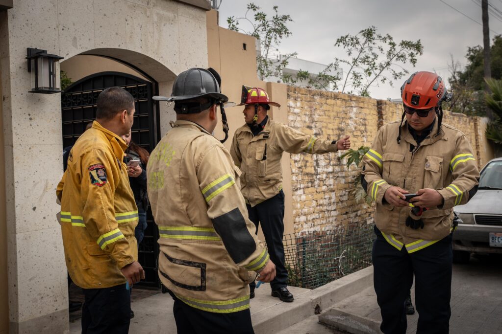 Trabajador cae desde el 13vo. Piso de un fraccionamiento y fue trasladado en estado crítico