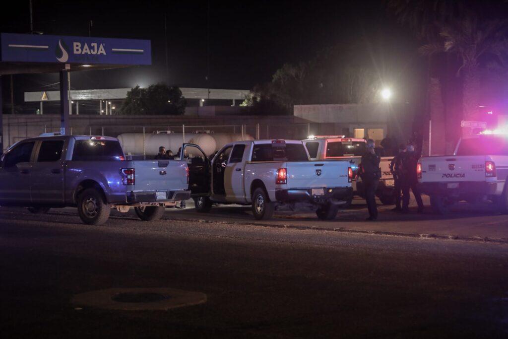 Atacan a balazos estación de policía en Mexicali; buscaban a un hombre que se refugió en el lugar