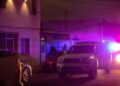 Mujer encuentra a su padre de 75 años asesinado dentro de su departamento