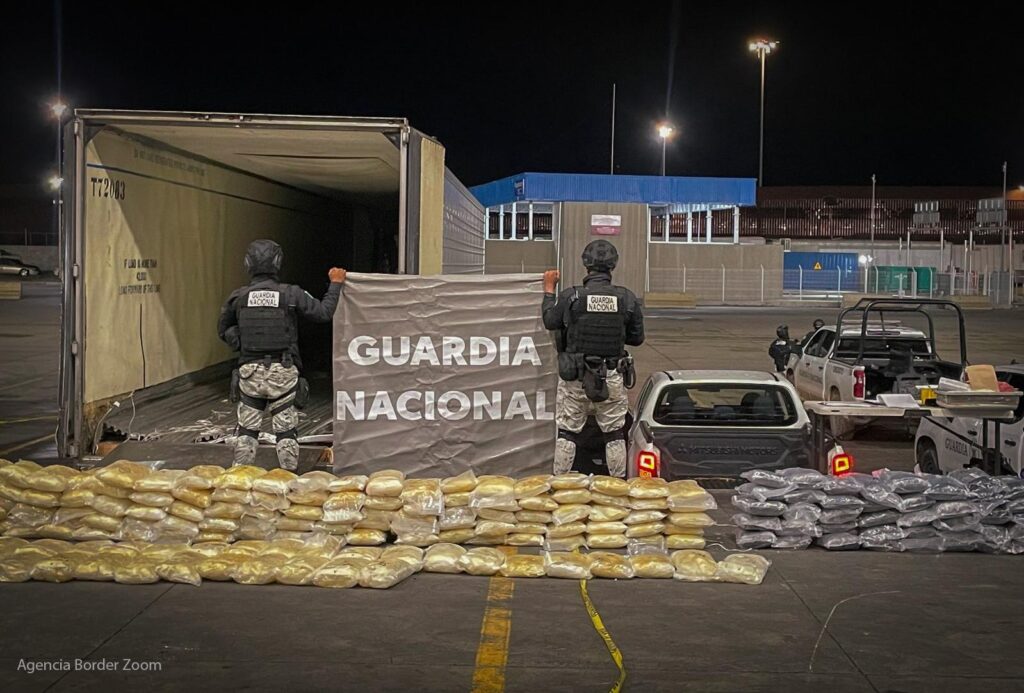 Interceptan tráiler de tomates proveniente de Sinaloa con casi 600 kilos de droga