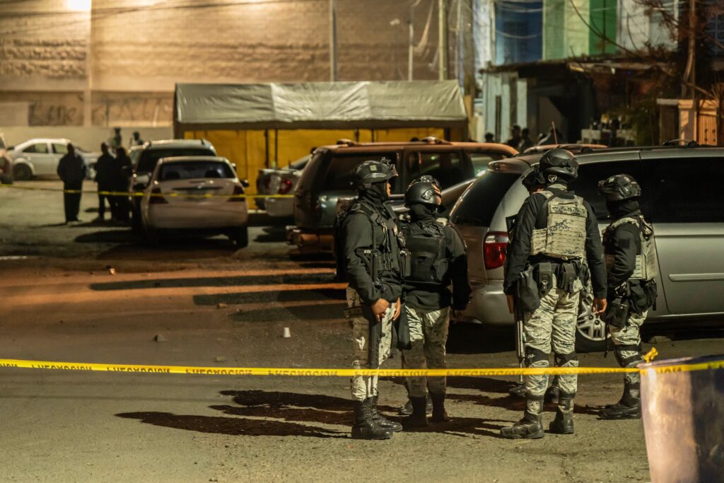 Hombre es atacado a balazos en colonia Presidentes