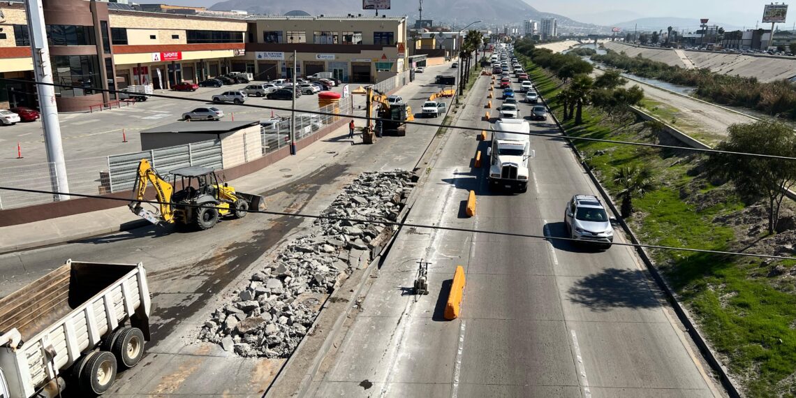 Ayuntamiento continúa operativo emergente para agilizar movilidad en la Vía Rápida Oriente