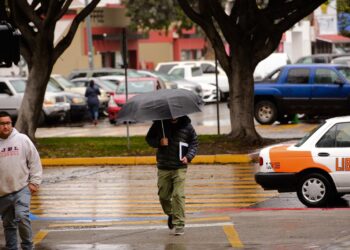 Advierten autoridades descenso en temperaturas y posibles lluvias