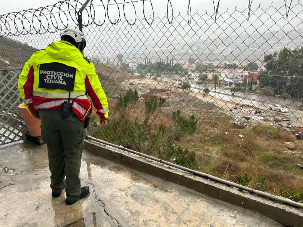 Protección Civil Municipal notifica a 68 departamentos de Riveras del Bosque en zona de riesgo