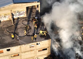 Bomberos atendieron 78 emergencias en 24 horas incluyendo incendios en viviendas y explosión de gas