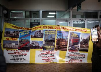 Ciudadanos se manifiestan por construcciones ilegales en Hacienda de Aguacaliente