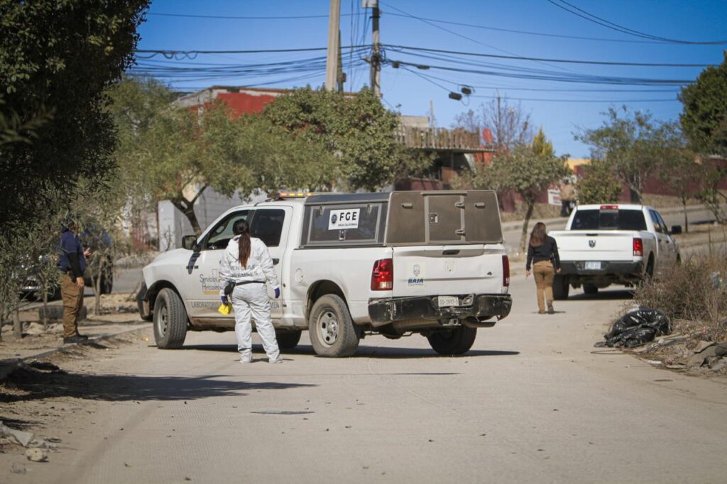 Hallan cadáver flejado en bolsas de plástico