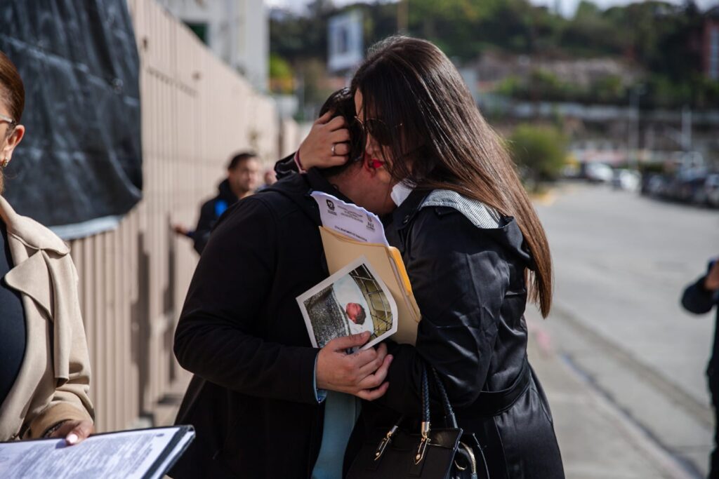 Madres denuncian retención irregular de sus hijos en el Hospital Materno Infantil 